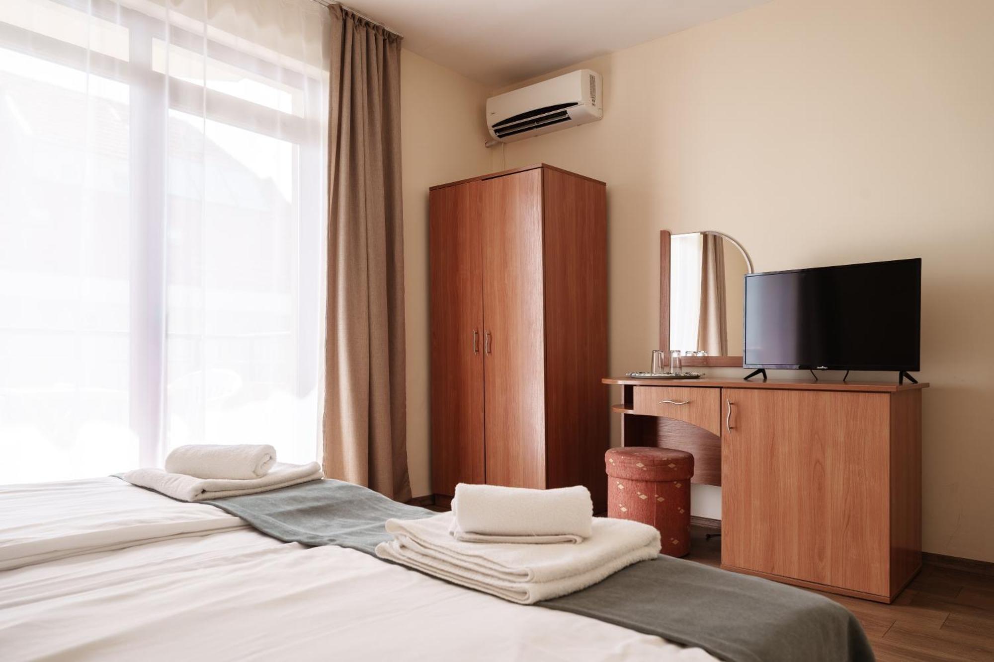 Hotel Milan 普里莫尔斯科 外观 照片