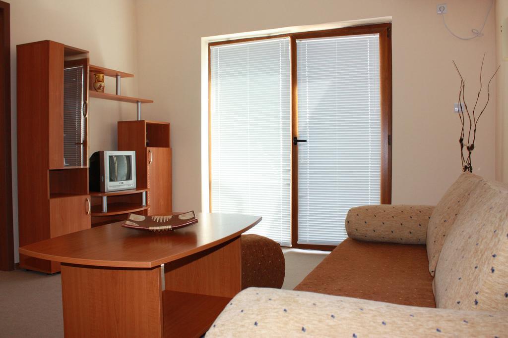 Hotel Milan 普里莫尔斯科 外观 照片