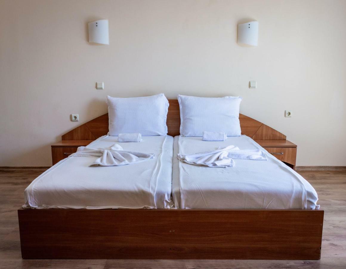 Hotel Milan 普里莫尔斯科 外观 照片